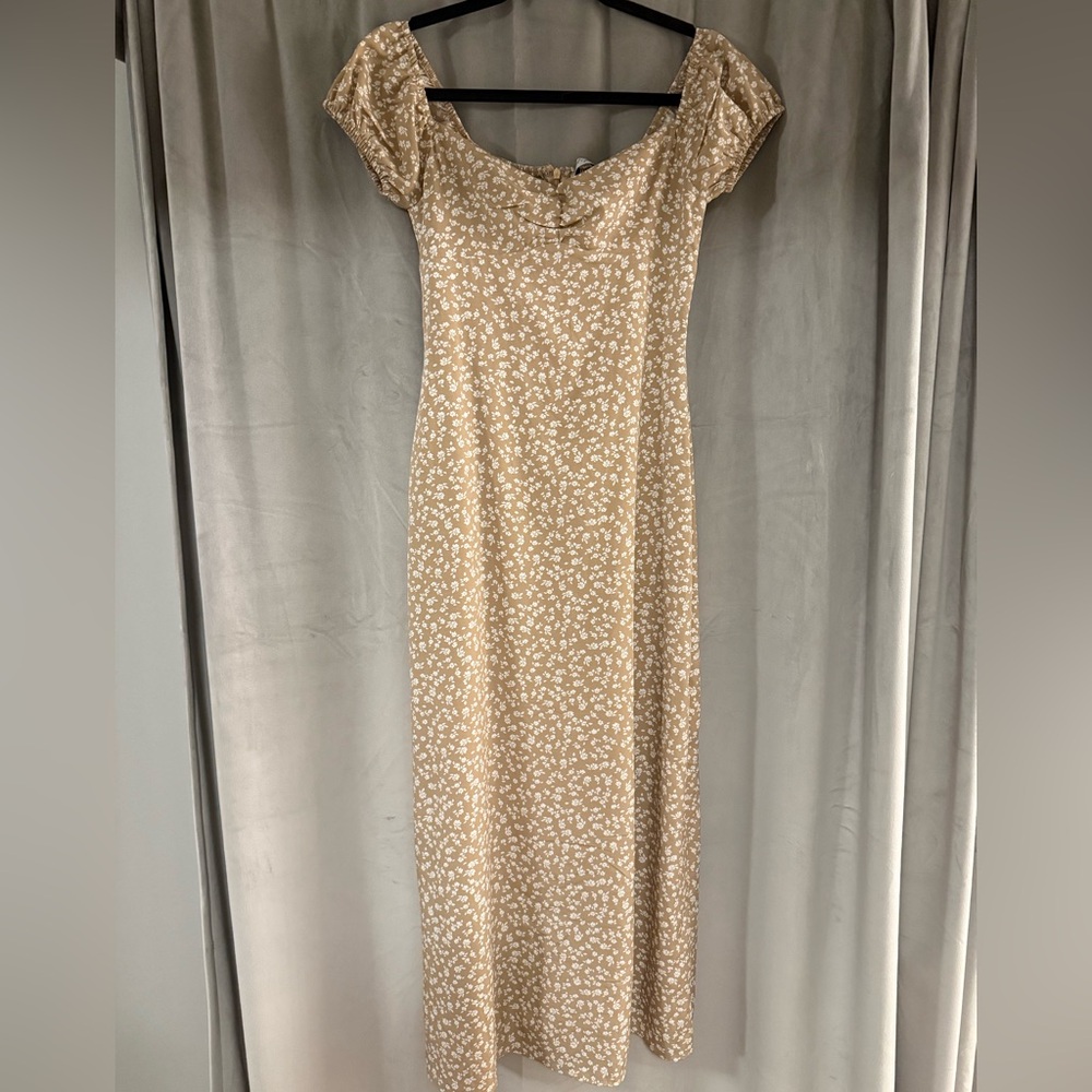 NWOT Petal & Pup Floral Midi dress